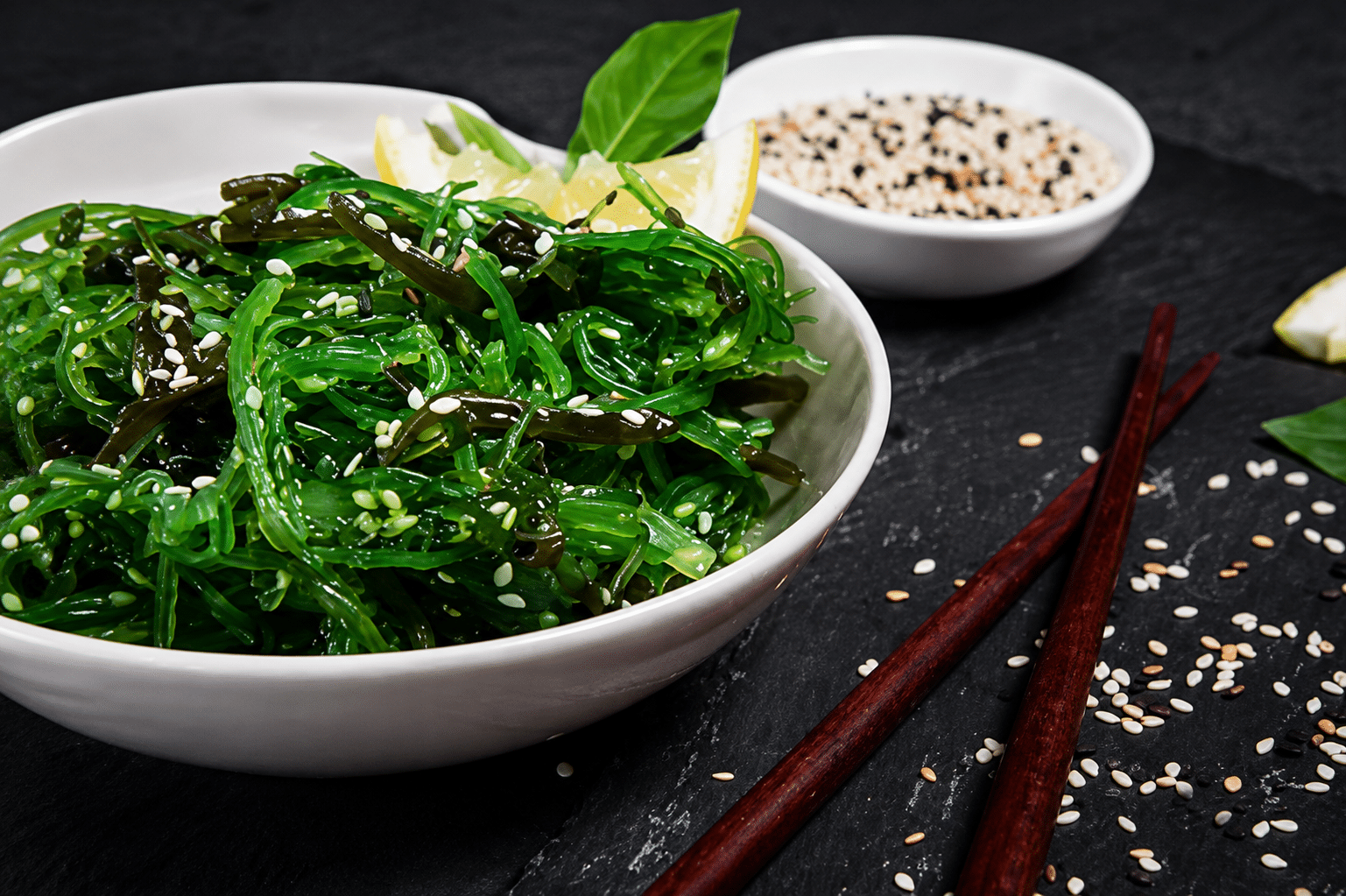 Wakame / Seealgensalat mit Sesam