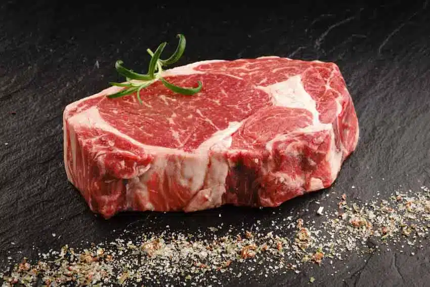 Deutsches Dry Aged Färsen Ribeyesteak (Entrecote)