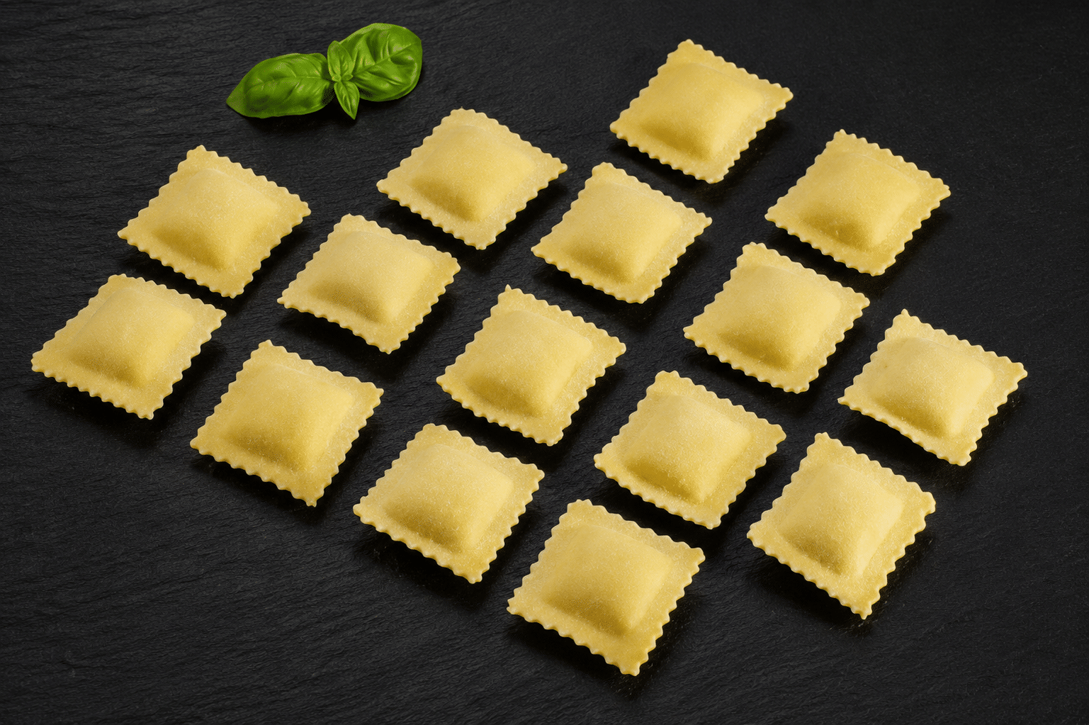 Ravioli gefüllt mit Ossobuco (geschmorter Kalbshaxe), einzeln entnehmbar