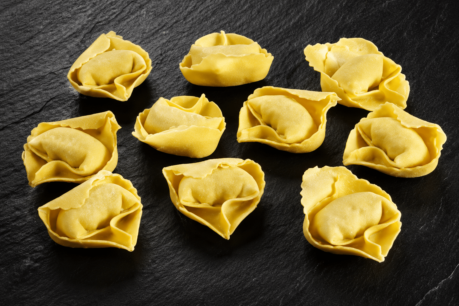 Tortelloni gefüllt mit Steinpilzen, einzeln entnehmbar