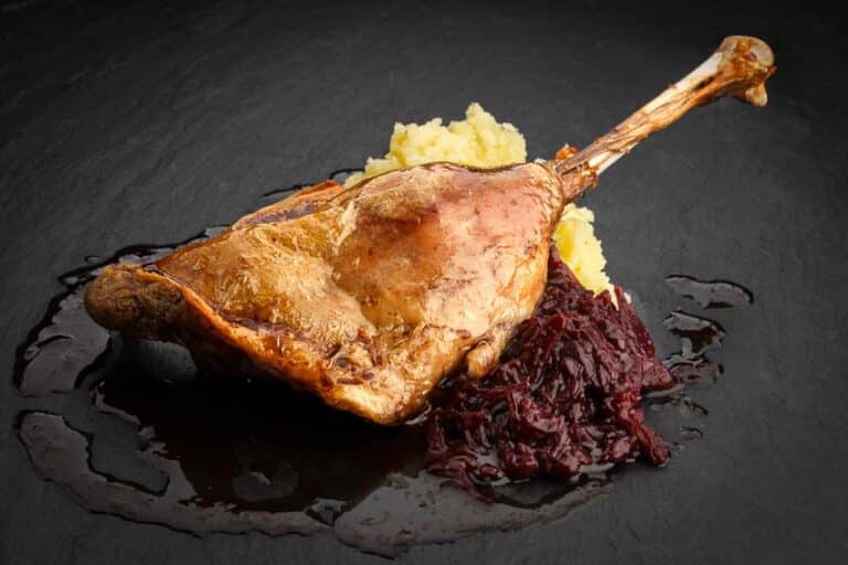 Gänsekeule Sous Vide – Zart gegart &amp; knusprig serviert